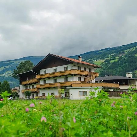 Zell Views Apartments Zell am Ziller Exterior photo